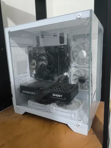Pc gamer mil grau