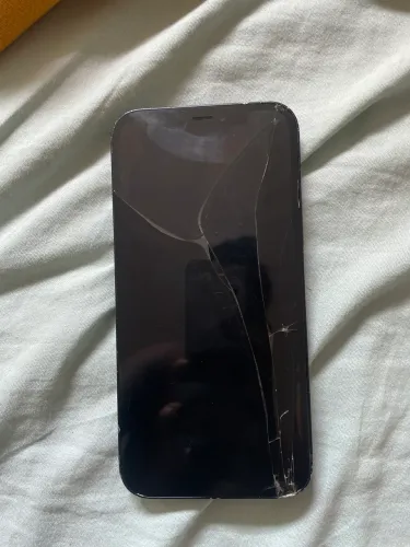 iPhone 12 para retirada de peças 