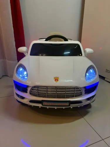 Carinho elétrico para crianças semi novo