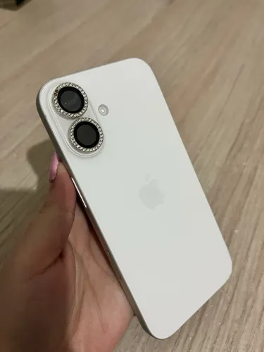 iPhone 16 - 128GB (5meses de uso)