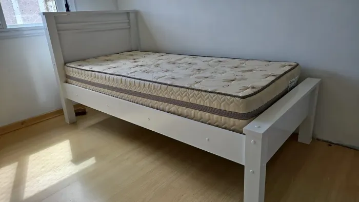 Cama de Solteiro c/ colchão