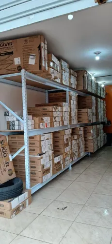 Vendo mini porta palete para 200kg por módulo