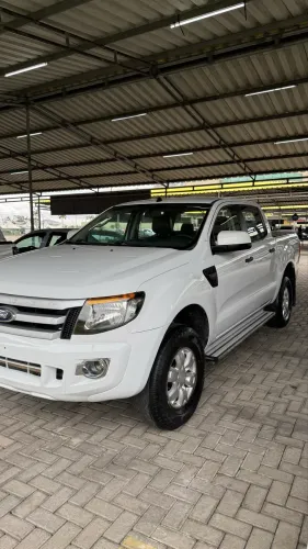 Ford Ranger XLS 2.5 16V 4X2 CD Flex 2013