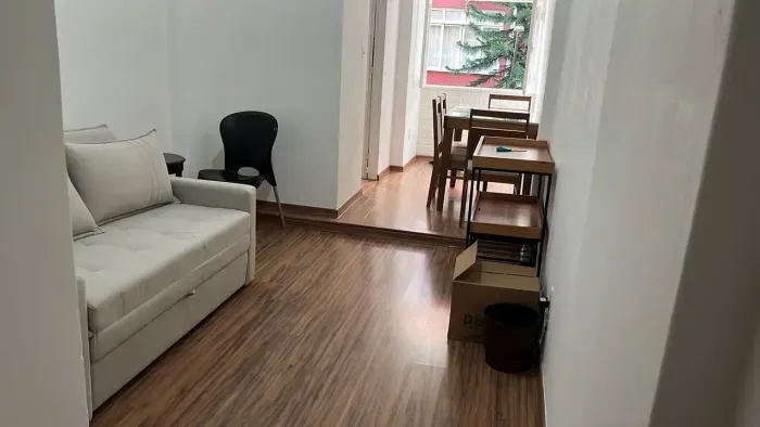 Apartamento 2 Quartos 3 banheiros  Dependencia Completa - Copacabana - Prox. Praia e Metrô