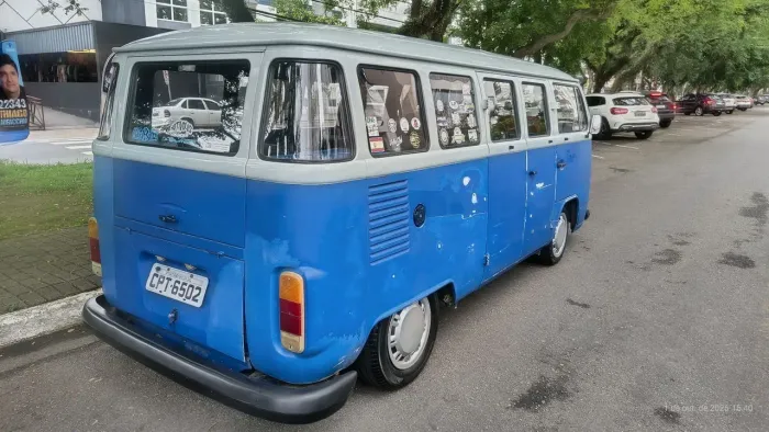 Volkswagen Kombi Standard/ Luxo/ Serie Prata (álcool) 1989