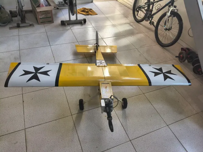 Aeromodelo Stick WGS com DLE 30 servos Hitec