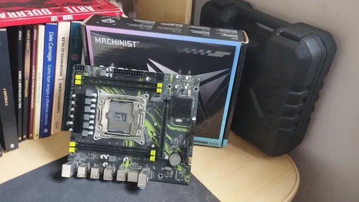 Kit Xeon X99 Machinist + E5-2640v4 10C/20T