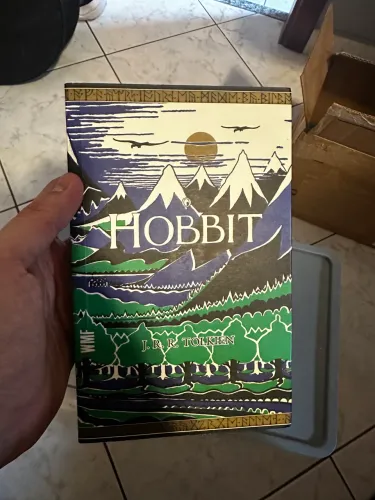 Livro J.R.R Tolkien O Hobbit
