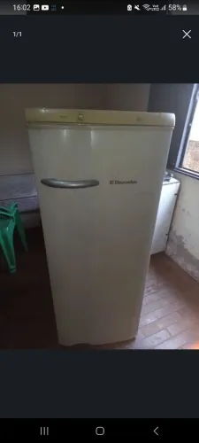 Geladeira eletrolux