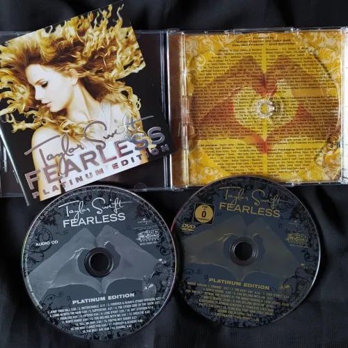 [ORIGINAL IMPORTADO] CD + DVD Fearless Platinum - Taylor Swift