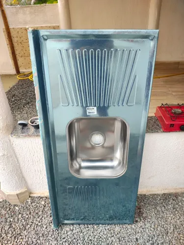 VENDO ESSA PIA NOVA QUE ESTAVA PARADA E DE BRINDE LEVA ESSE FOGAO 2 BOCAS ! 