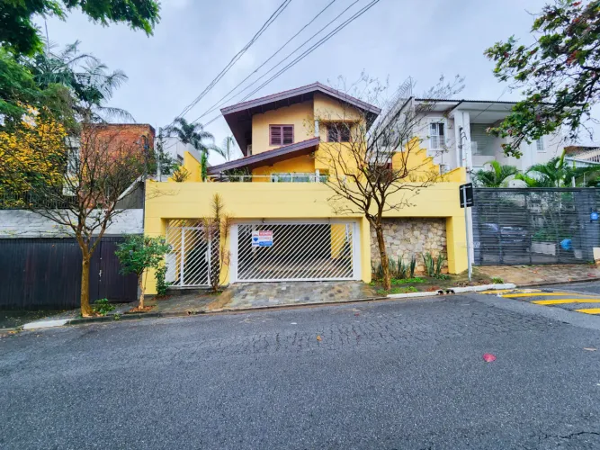 Casa para venda em Vila Inah com 4 quartos, sendo 3 suítes, 304m²