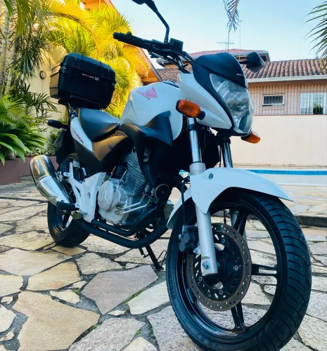 Honda CB 300 R 2012 