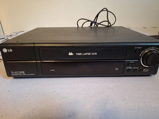 Vídeo Cassete LG TL-AT130M time lapse vcr