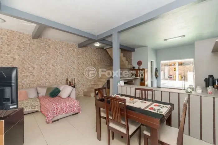 Casa em condomínio à venda na Vila Nova em Porto Alegre - RS