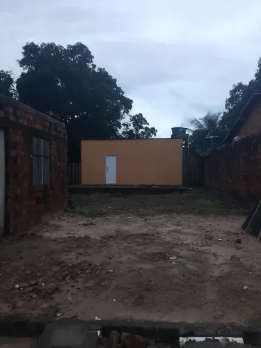 Vende - se está casa.