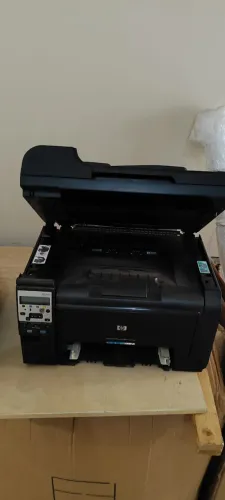 Impressora HP LaserJet 100 Color MFP M175nw - Multifuncional Laser Colorida