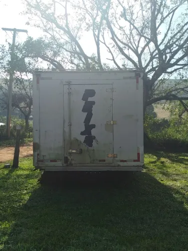 Vendo trailer térmico.