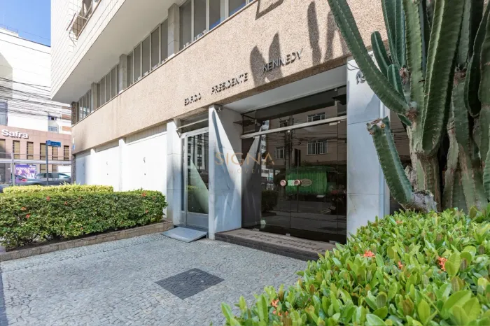 Apartamento á venda 4 quartos com Elevador e Vaga Rua Gil Horta Centro Juiz de Fora MG