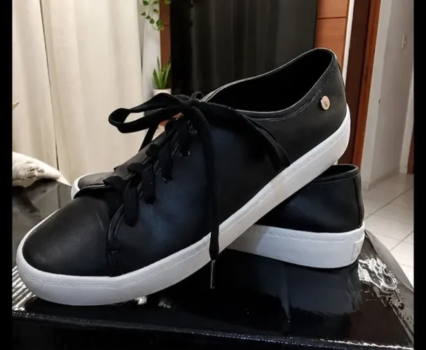 Tênis preto 