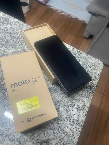 Smartphone motorola 35G 128giga R$690,00