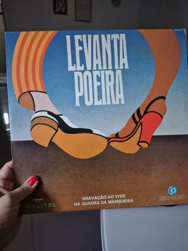 Disco vinil Levanta poeira - 1977