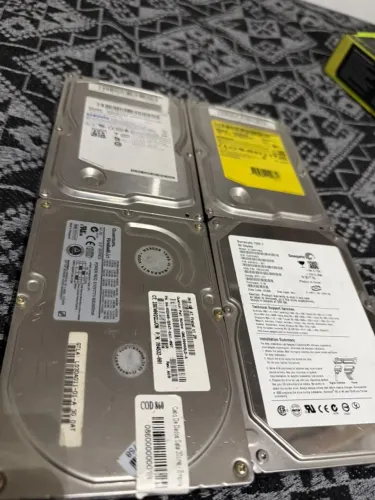 Lote 4 HDs - 770GB