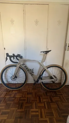 Trek Madone Gen 7 Slr AXS