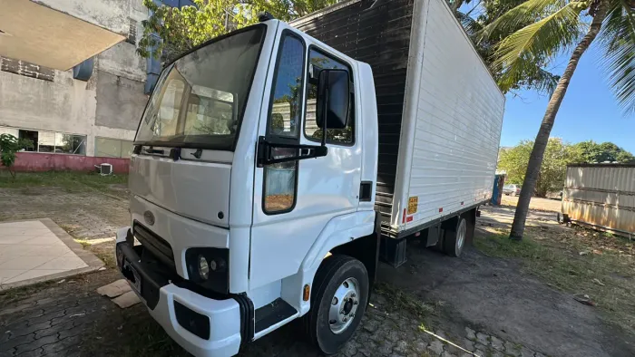 Ford cargo 814