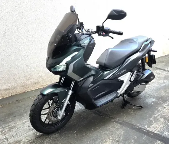 Honda Adv 150 1600 Km Verde Impecável