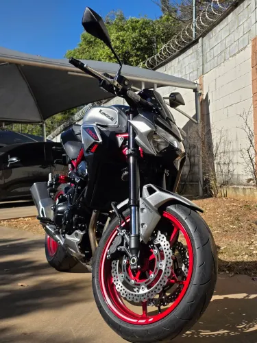 Kawasaki Z900 2023/2023 - Impecável (Apenas 4.000 km)