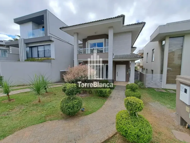 Venda e Locação - Sobrado de Alto Padrão com Edícula, 3 quartos sendo 1 suíte master, 2 va