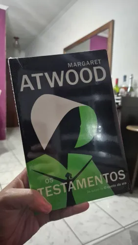 Livro Os Testamentos - Margaret Atwood (novo, lacrado)