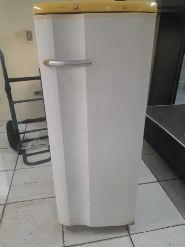 GELADEIRA ELECTROLUX SIMPLES