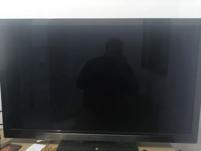 Vendo Tv usada, funcionando perfeitamente, estou vendendo por conta que preciso