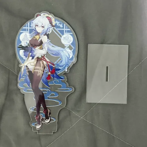 Stand de acrílico Genshin Impact - Ganyu  - 15 cm