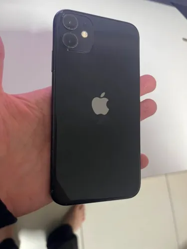 Iphone preto 11, 128gb - Usado