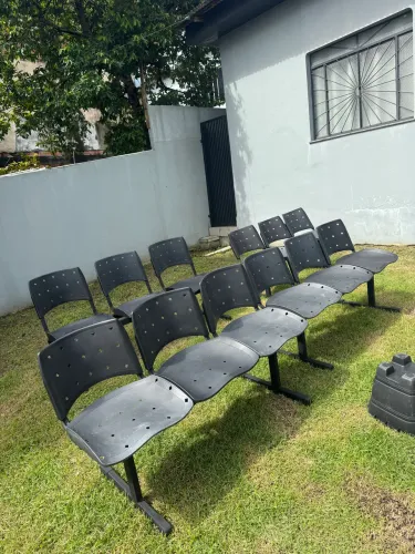 Cadeira longarina 3 lugares ( p/ vender rápido)