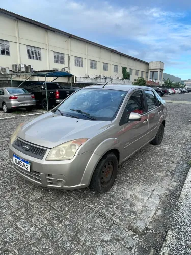 Ford Fiesta Sedan 1.0 8V Flex 4P 2009