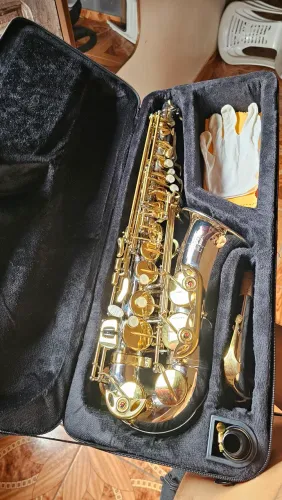 Vende-se sax alto konig