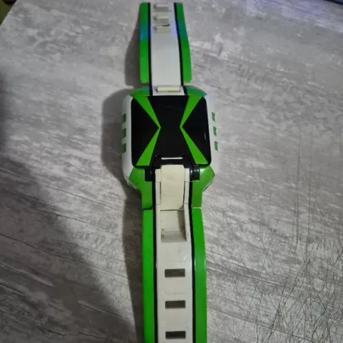 Relógio Omnitrix Shuffle Ben 10 Omniverse (LER DESCRIÇÃO)