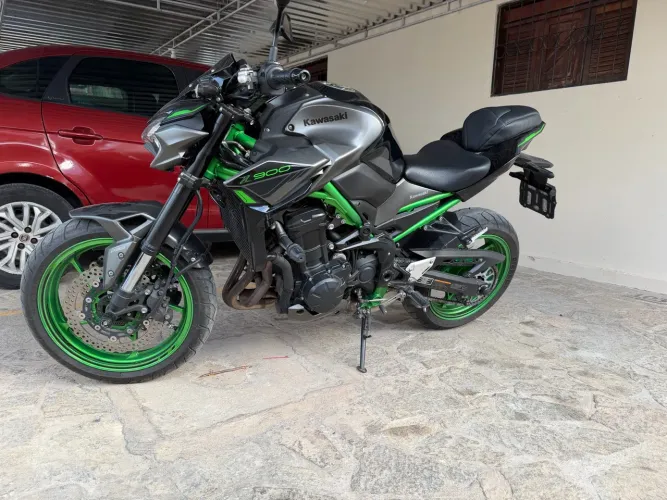 Kawasaki Z 900 2023