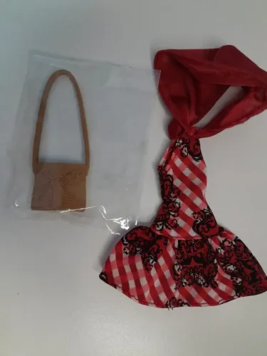 roupa e acessorios Cerise Hood Ever After High picnic