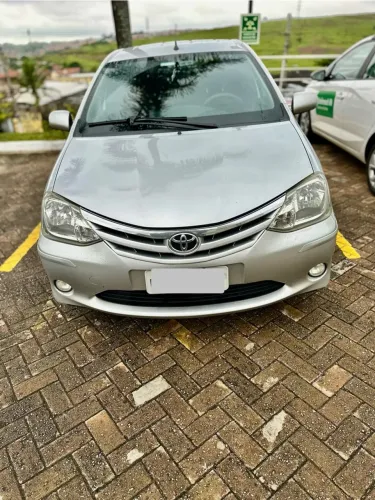 Toyota Etios XLS Sedan 1.5 Flex 16V 4P Mec. 2013