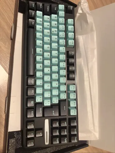 Teclado Gamer Mecânico Aplus lara Aqua Gasket Switch Red