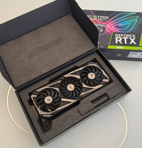 RTX 3080 ROG STRIX 10GB