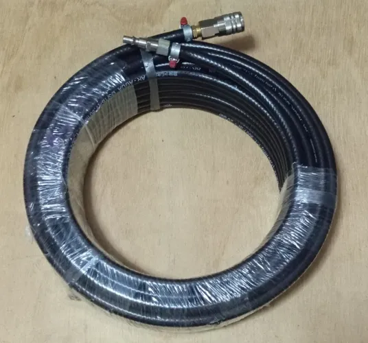 MANGUEIRA 10M BORRACHA PARA COMPRESSOR/PISTOLA E FERRAMENTAS PNEUMÁTICO COM ENGATES 