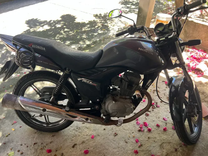 ? Vendo moto Honda cg Fan 2012 esi ?