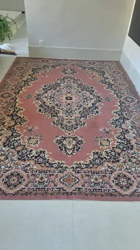 Tapete persa original lindo grande perfeito pra quem busca identidade na casa