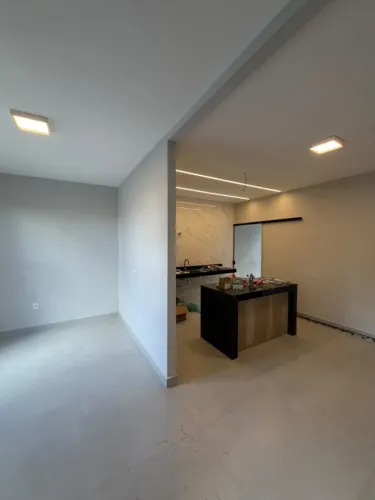 Casa para Venda em Sete Lagoas, JK, 2 dormitórios, 1 suíte, 1 banheiro, 2 vagas